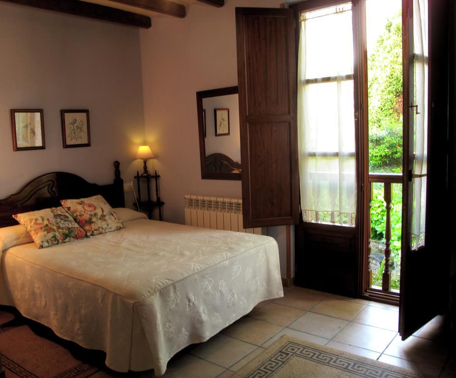 Trisqueles Y Buganvillas Villaviciosa  Kamer foto