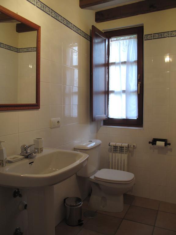 Trisqueles Y Buganvillas Villaviciosa  Kamer foto