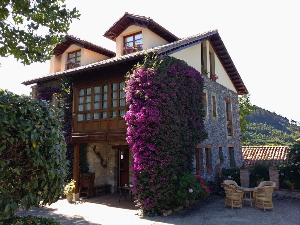 Trisqueles Y Buganvillas Villaviciosa  Buitenkant foto